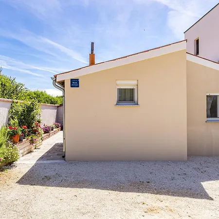 Semesterbostad Mario Pula